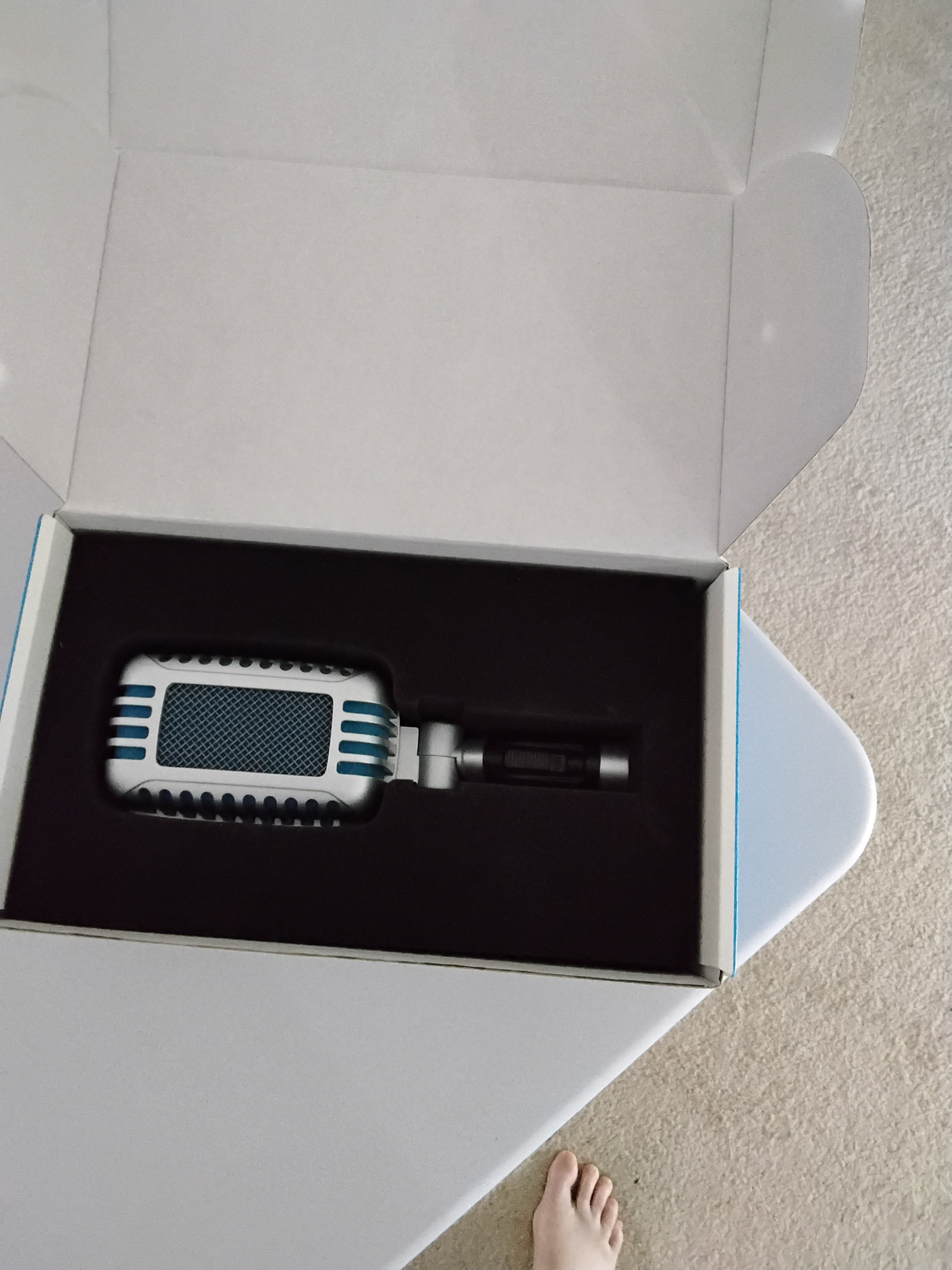 CAROL CLM-101 Retro Dynamic Microphone Ultra Unidirectional, Fly Hat Bonus