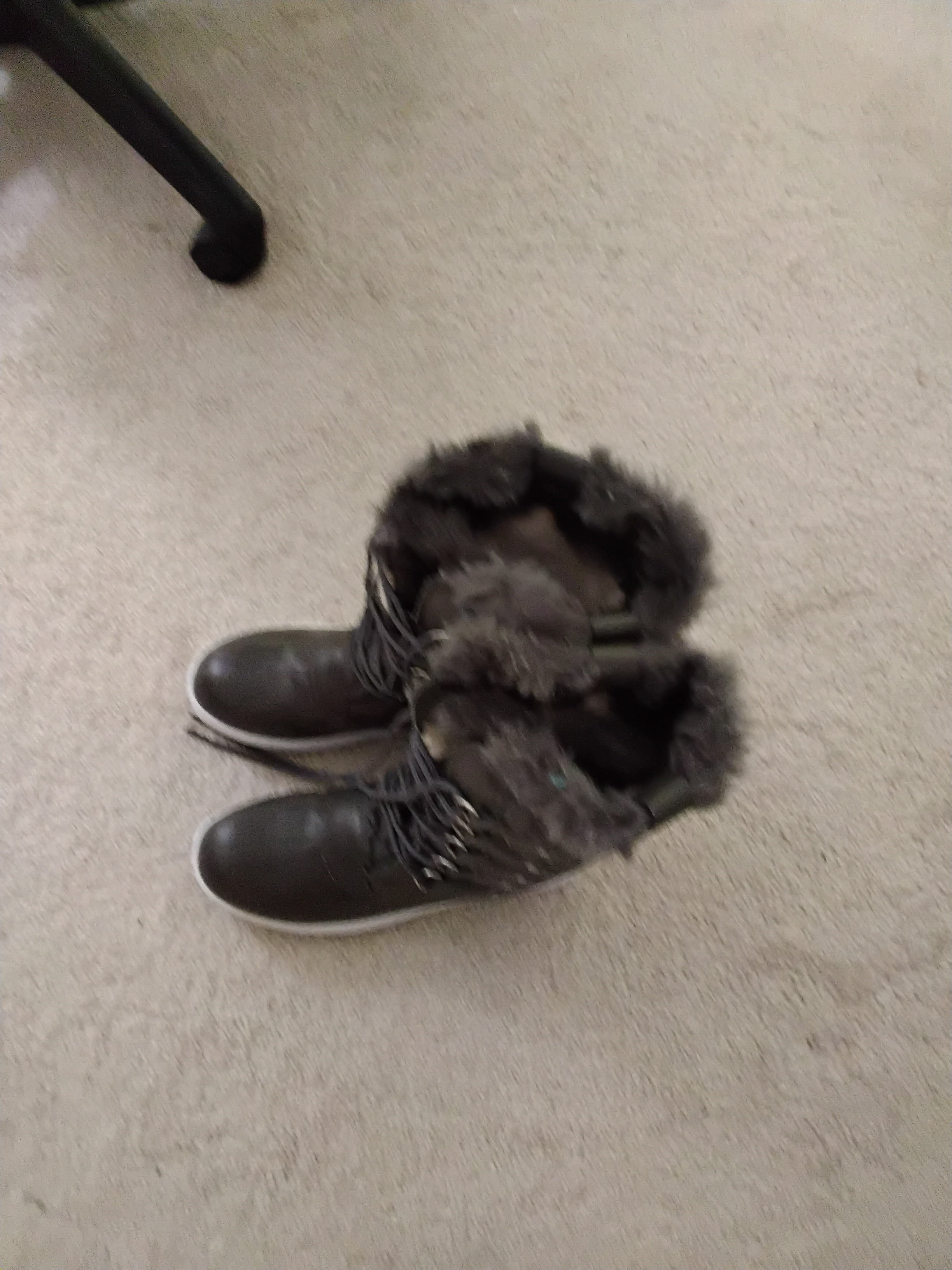 snow boots women, Size 10