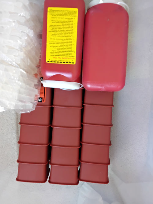 1 qt sharp container With Two Entries, new