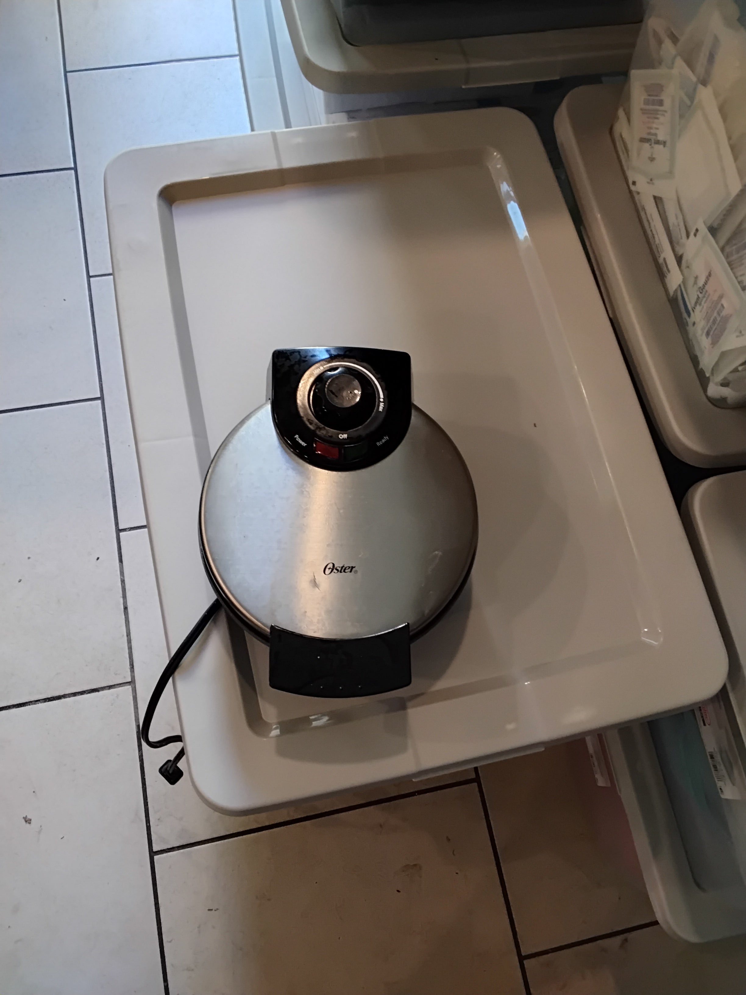 Oster 8" Nonstick Belgian Waffle Maker with Temperature Control, Silver